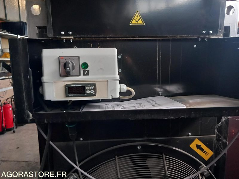 CHAUFFAGE AIR CHAUD FIOUL N° SERIE 53700548 - 2017 - Peralatan dan perlengkapan: gambar 3 CHAUFFAGE AIR CHAUD FIOUL N° SERIE 53700548 - 2017 - Peralatan dan perlengkapan: gambar 3