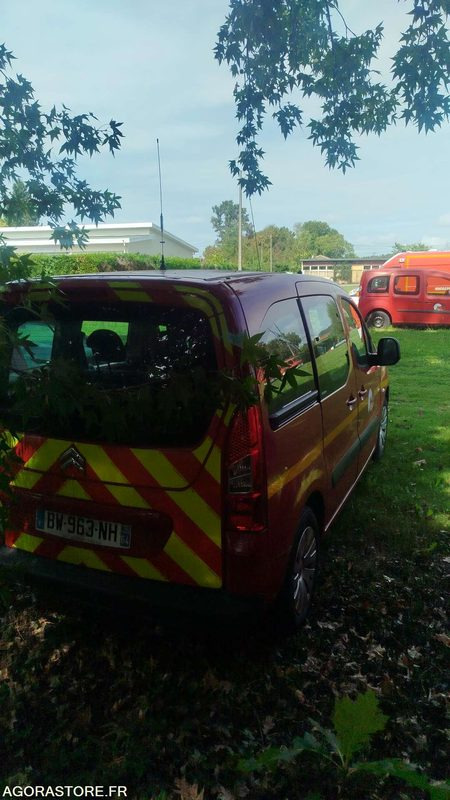 CITROËN BERLINGO - 132745km - 2011 - Van kecil: gambar 5 CITROËN BERLINGO - 132745km - 2011 - Van kecil: gambar 5