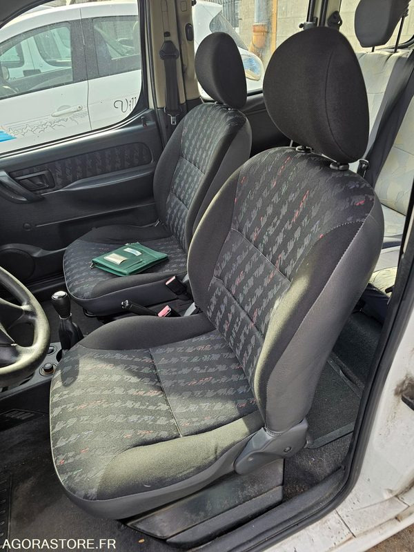 CITROEN BERLINGO - 2007 - 84986KM - 721FFT92 - Mobil: gambar 5 CITROEN BERLINGO - 2007 - 84986KM - 721FFT92 - Mobil: gambar 5