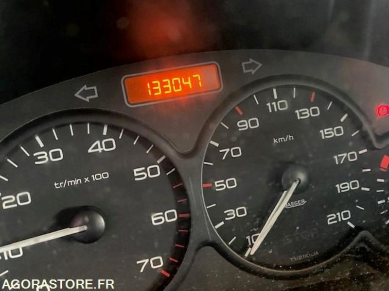 CITROEN BERLINGO ESS GPL 2499 - Van kecil: gambar 5 CITROEN BERLINGO ESS GPL 2499 - Van kecil: gambar 5