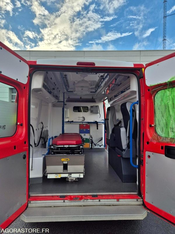 CITROEN JUMPER CW-599-LQ - Ambulans: gambar 5 CITROEN JUMPER CW-599-LQ - Ambulans: gambar 5
