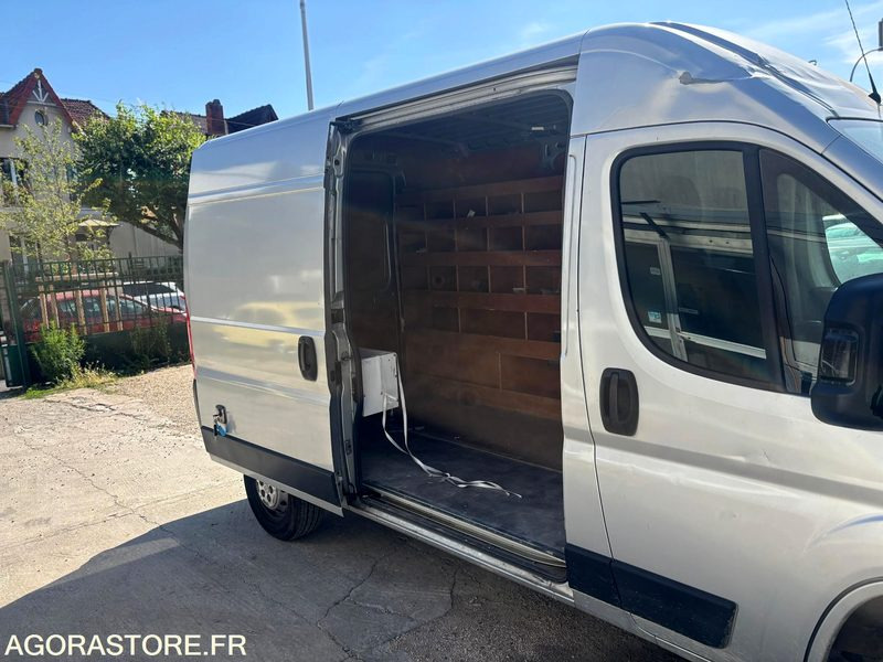 CITROEN JUMPER II (2) II 33 L2H2 BLUEHDI 140 S&S BVM6 DRIVER - 148592km - 2019 - Van panel: gambar 4 CITROEN JUMPER II (2) II 33 L2H2 BLUEHDI 140 S&S BVM6 DRIVER - 148592km - 2019 - Van panel: gambar 4