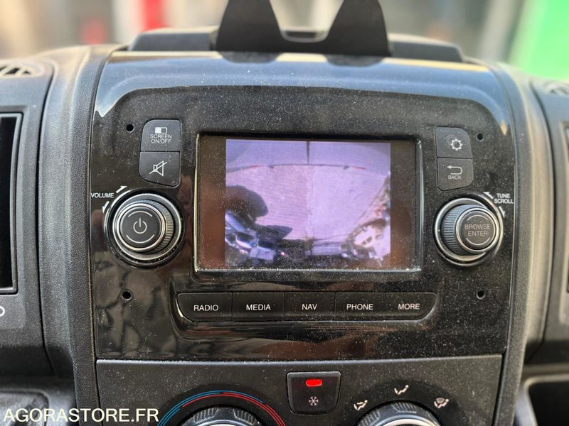 CITROEN JUMPER II (2) II 33 L2H2 BLUEHDI 140 S&S BVM6 DRIVER - 148592km - 2019 - Van panel: gambar 5 CITROEN JUMPER II (2) II 33 L2H2 BLUEHDI 140 S&S BVM6 DRIVER - 148592km - 2019 - Van panel: gambar 5