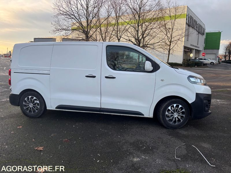 CITROEN - JUMPY 3 HDI - année 2017 - 341000 kms - DIESEL - Van kecil: gambar 4 CITROEN - JUMPY 3 HDI - année 2017 - 341000 kms - DIESEL - Van kecil: gambar 4