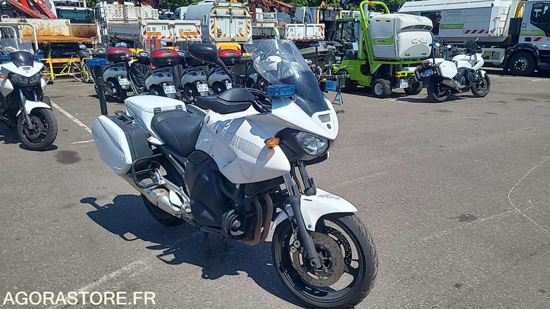 CR 974 YM - YAMAHA TDM900 - 2013 - 78951KM - Sepeda motor: gambar 1 CR 974 YM - YAMAHA TDM900 - 2013 - 78951KM - Sepeda motor: gambar 1