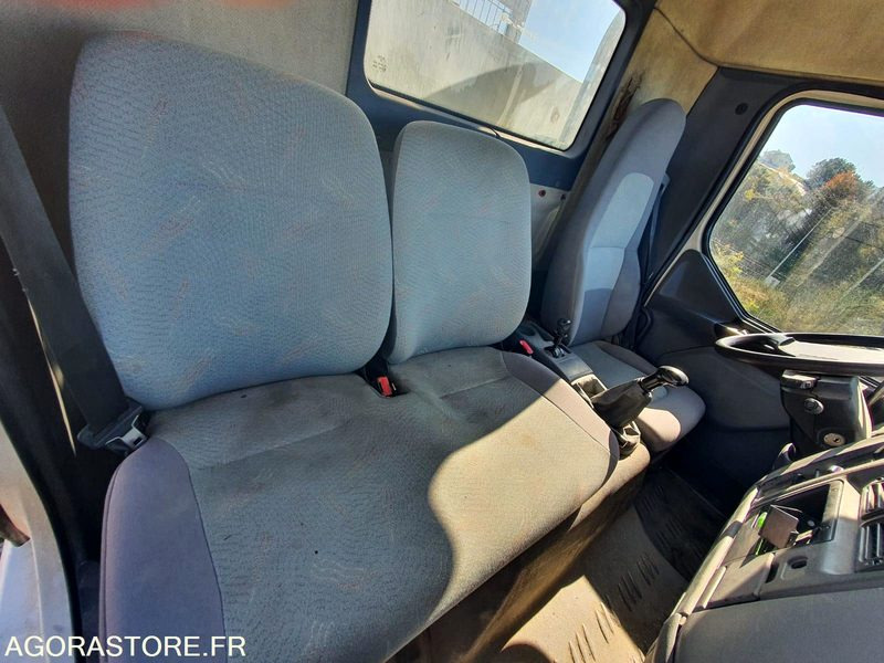 Camion Benne Renault Midlum -2005 - 10T - 250000km - Truk jungkit: gambar 5 Camion Benne Renault Midlum -2005 - 10T - 250000km - Truk jungkit: gambar 5