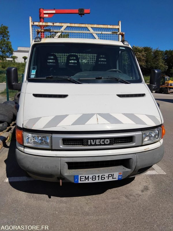 Camion benne Iveco 35C13 - 91233kms - 2004 - Van jungkit: gambar 2 Camion benne Iveco 35C13 - 91233kms - 2004 - Van jungkit: gambar 2