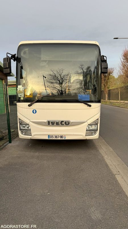 Car IVECO CROSSWAY EURO 6 2015 103 000 km CT OK - Bus sekolah: gambar 1 Car IVECO CROSSWAY EURO 6 2015 103 000 km CT OK - Bus sekolah: gambar 1