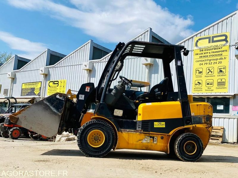Chariot télescopique Teletruk JCB TLT30D - Année 2004 - 3870 h - Telehandler: gambar 2 Chariot télescopique Teletruk JCB TLT30D - Année 2004 - 3870 h - Telehandler: gambar 2