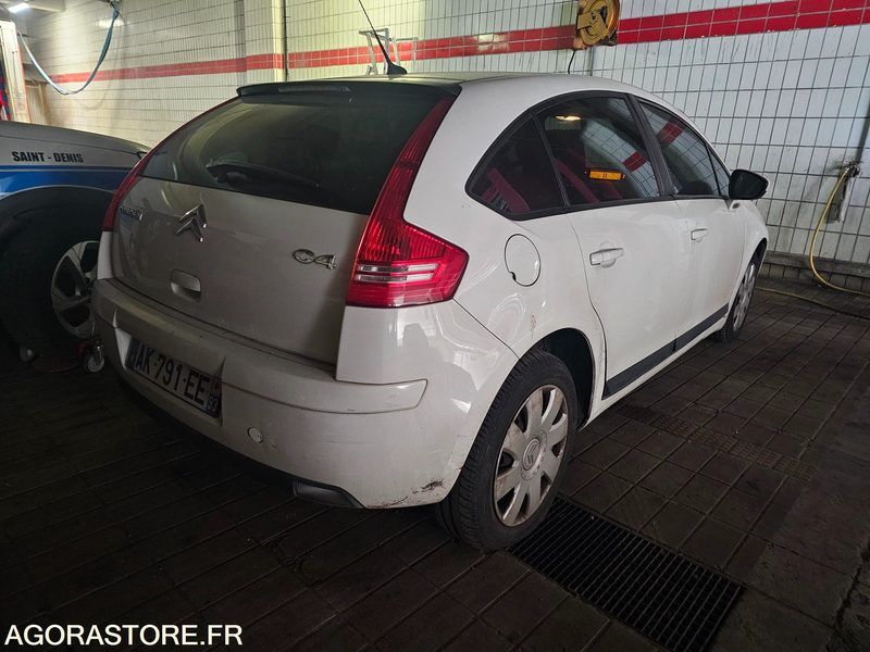 Citroën C4 - AK791EE - Mobil: gambar 3 Citroën C4 - AK791EE - Mobil: gambar 3