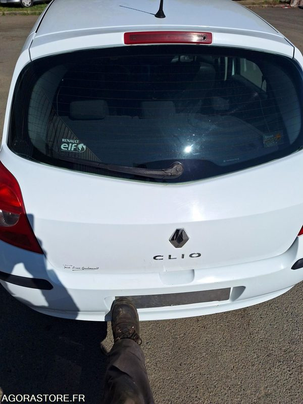 Clio blanche - Mobil: gambar 2 Clio blanche - Mobil: gambar 2
