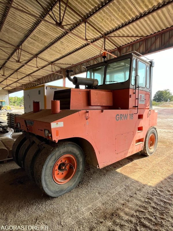 Compacteur à pneu type P3 HAMM - Roller: gambar 2 Compacteur à pneu type P3 HAMM - Roller: gambar 2