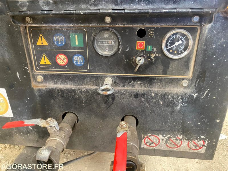 Compresseur de chantier DOOSAN 7/31 - INGERSOLL RAND - Kompresor udara: gambar 2 Compresseur de chantier DOOSAN 7/31 - INGERSOLL RAND - Kompresor udara: gambar 2