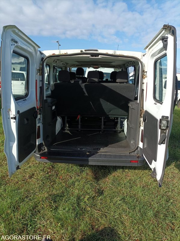 DS-311-SJ - Roulant - RENAULT TRAFIC - VP - 331 363 Kms - Bus mini, Van penumpang: gambar 4 DS-311-SJ - Roulant - RENAULT TRAFIC - VP - 331 363 Kms - Bus mini, Van penumpang: gambar 4