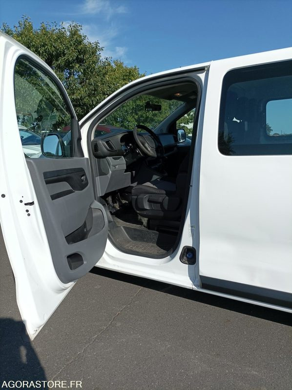ET-832-VE - Roulant - VP - CITROEN JUMPY SPACE TOURER - 9 PLACES - 237 345 Kms - Bus mini, Van penumpang: gambar 4 ET-832-VE - Roulant - VP - CITROEN JUMPY SPACE TOURER - 9 PLACES - 237 345 Kms - Bus mini, Van penumpang: gambar 4
