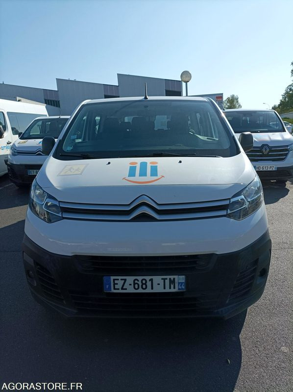 EZ-681-TM - Roulant - CITROEN JUMPY SPACE TOURER - 9 Places - 225 045 Kms - Bus mini, Van penumpang: gambar 3 EZ-681-TM - Roulant - CITROEN JUMPY SPACE TOURER - 9 Places - 225 045 Kms - Bus mini, Van penumpang: gambar 3