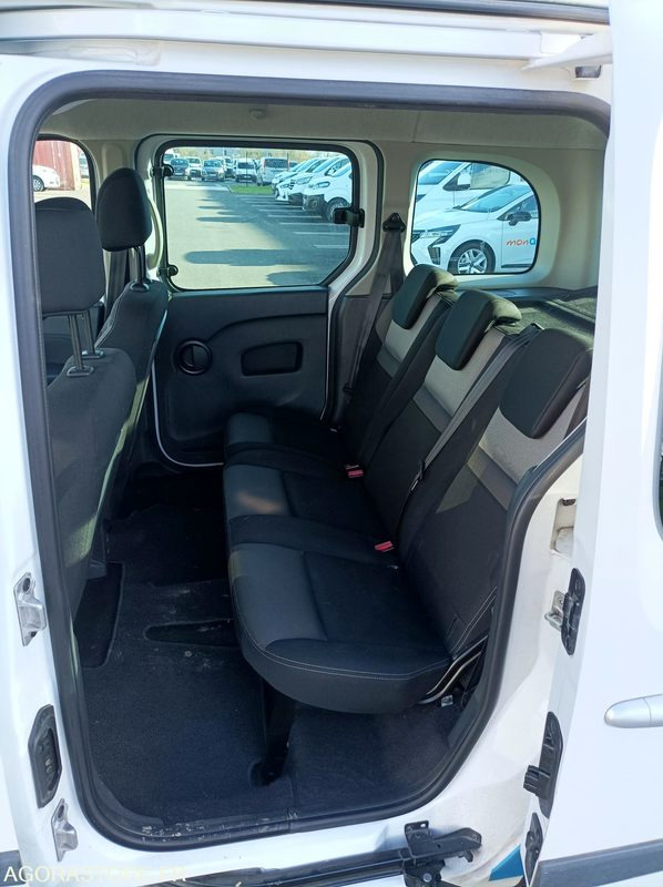 Mobil FA-586-ME - Roulant - RENAULT KANGOO - VP - 172 179 Kms: gambar 10 Mobil FA-586-ME - Roulant - RENAULT KANGOO - VP - 172 179 Kms: gambar 10