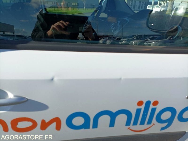 Mobil FA-586-ME - Roulant - RENAULT KANGOO - VP - 172 179 Kms: gambar 13 Mobil FA-586-ME - Roulant - RENAULT KANGOO - VP - 172 179 Kms: gambar 13