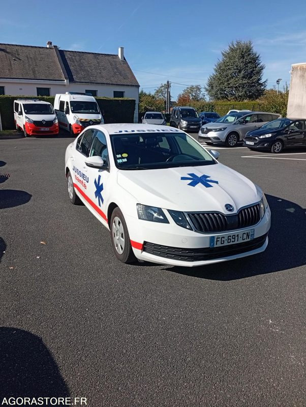 FG-691-CN - Roulant - SKODA Octavia - VP - 395 000 Kms - Mobil: gambar 1 FG-691-CN - Roulant - SKODA Octavia - VP - 395 000 Kms - Mobil: gambar 1