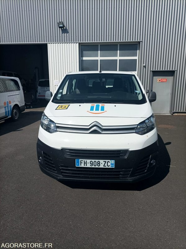 FH-908-ZC - Non Roulant - CITROEN JUMPY - VP - 180 000 Kms - Bus mini, Van penumpang: gambar 4 FH-908-ZC - Non Roulant - CITROEN JUMPY - VP - 180 000 Kms - Bus mini, Van penumpang: gambar 4