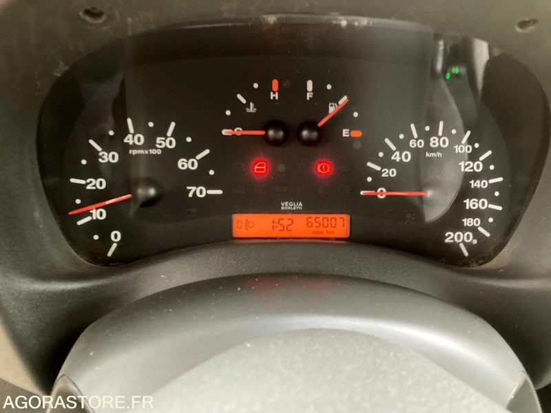 FIAT DOBLO CARGO - 2010 - 65 000 KM - Van kecil: gambar 4 FIAT DOBLO CARGO - 2010 - 65 000 KM - Van kecil: gambar 4