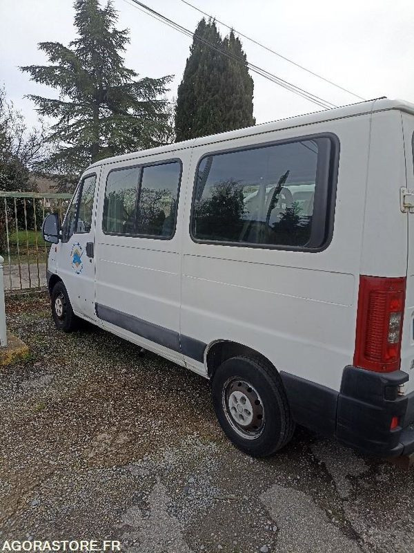 FIAT DUCATO COMBI - CES_005 - Bus mini, Van penumpang: gambar 1 FIAT DUCATO COMBI - CES_005 - Bus mini, Van penumpang: gambar 1
