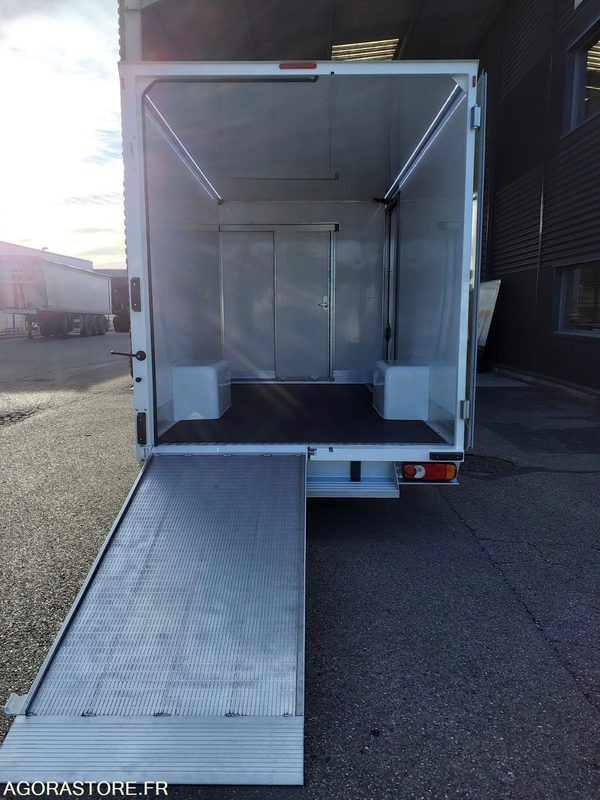 FIAT DUCATO PLANCHER CABINE- 2021- 9500KM - Van panel: gambar 5 FIAT DUCATO PLANCHER CABINE- 2021- 9500KM - Van panel: gambar 5