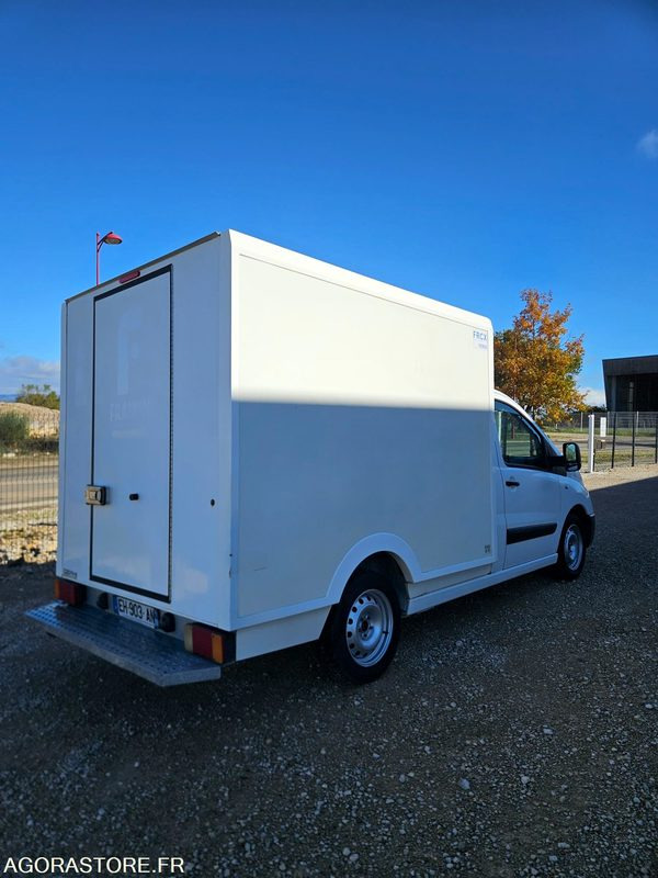 FIAT SCUDO 2.0 130 CAISSE FRIGORIFIQUE FRCX 3 PLACES - Van berpendingin: gambar 4 FIAT SCUDO 2.0 130 CAISSE FRIGORIFIQUE FRCX 3 PLACES - Van berpendingin: gambar 4