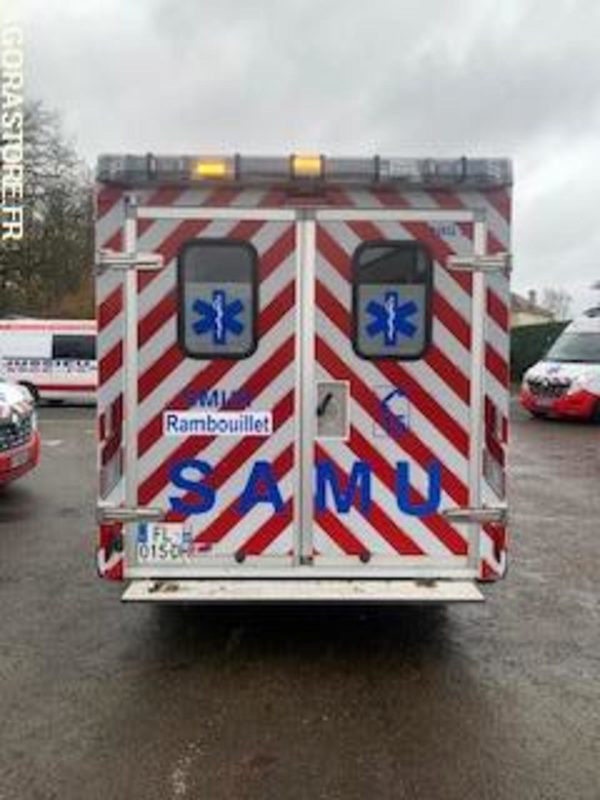 FL-015-DH - Non Roulant - PEUGEOT BOXER - SMUR - VASP - 167 008 Kms - Van panel: gambar 4 FL-015-DH - Non Roulant - PEUGEOT BOXER - SMUR - VASP - 167 008 Kms - Van panel: gambar 4