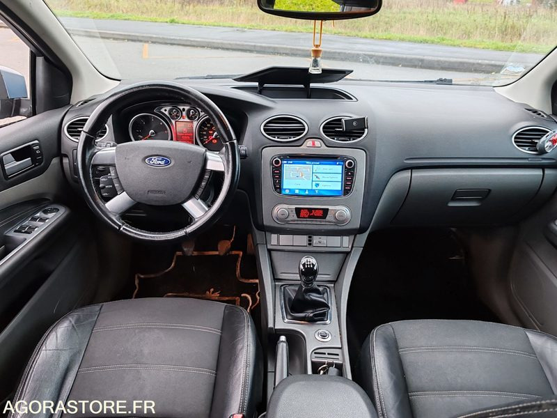 FORD FOCUS 1.6 TDCI 110 TITANIUM - Mobil: gambar 5 FORD FOCUS 1.6 TDCI 110 TITANIUM - Mobil: gambar 5