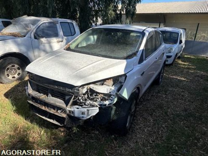 FORD KUGA - 2017 - 141603KM - ES827GG - Mobil SUV: gambar 2 FORD KUGA - 2017 - 141603KM - ES827GG - Mobil SUV: gambar 2