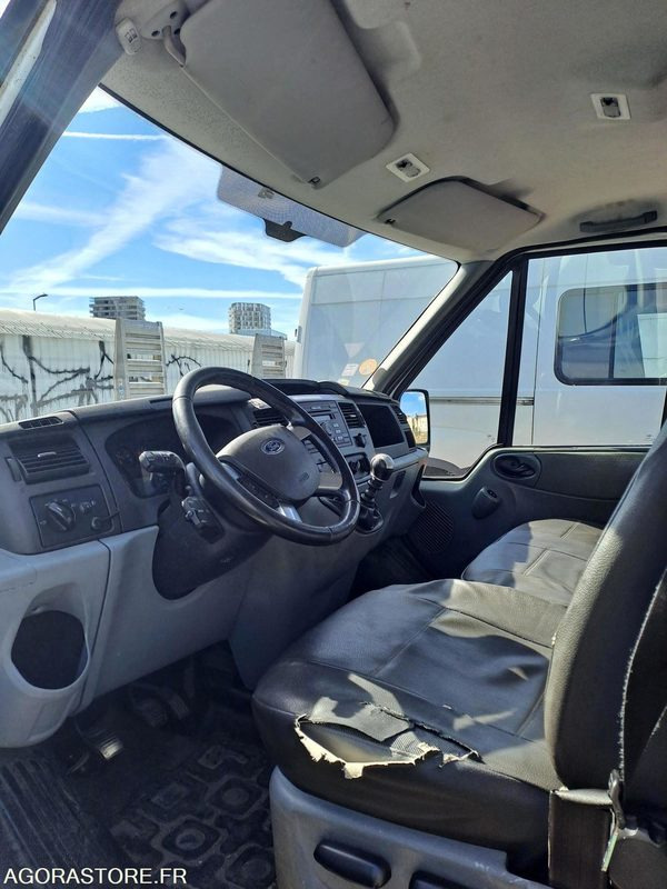 FORD | TRANSIT | 2009 | 140117KM - Van panel: gambar 3 FORD | TRANSIT | 2009 | 140117KM - Van panel: gambar 3