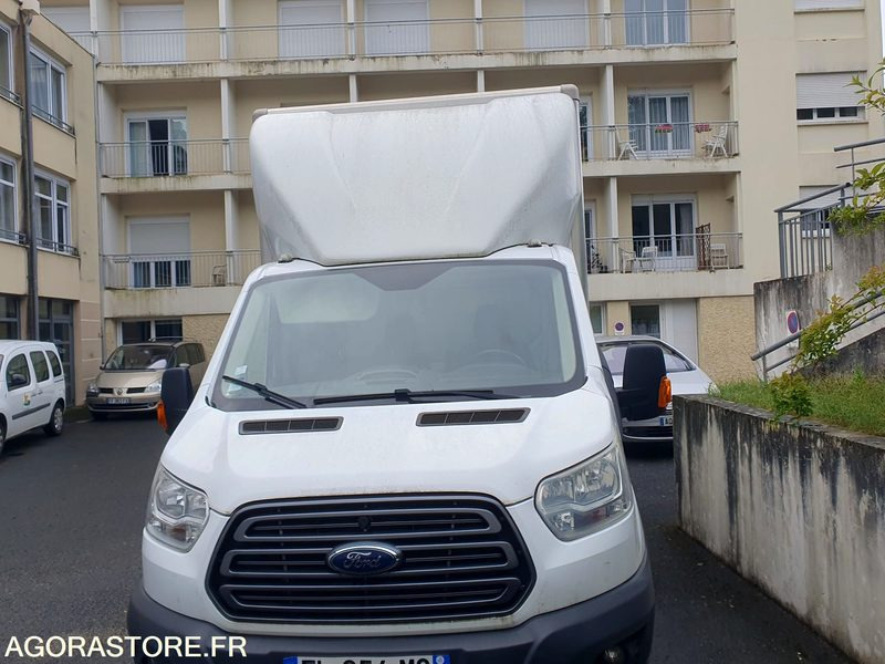 FORD TRANSIT AD BLUE 92178kms 2017 - Van box: gambar 1 FORD TRANSIT AD BLUE 92178kms 2017 - Van box: gambar 1
