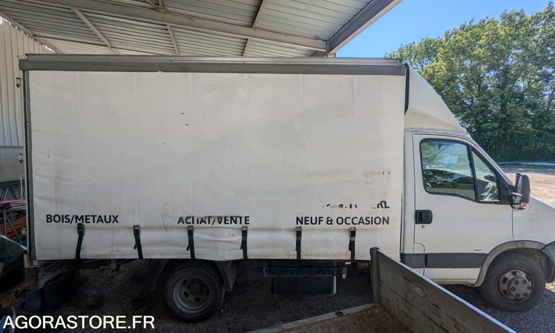 FOURGON IVECO 35C18 - 2008 - 182 000 KM - Van panel: gambar 3 FOURGON IVECO 35C18 - 2008 - 182 000 KM - Van panel: gambar 3