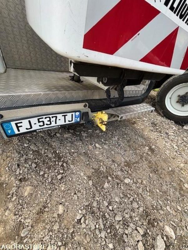 FOURGON NACELLE RENAULT MASTER ET NACELLE VERSALIFT 11.3 M 2019 110329 KM - Platform udara yang dipasang di truk: gambar 4 FOURGON NACELLE RENAULT MASTER ET NACELLE VERSALIFT 11.3 M 2019 110329 KM - Platform udara yang dipasang di truk: gambar 4