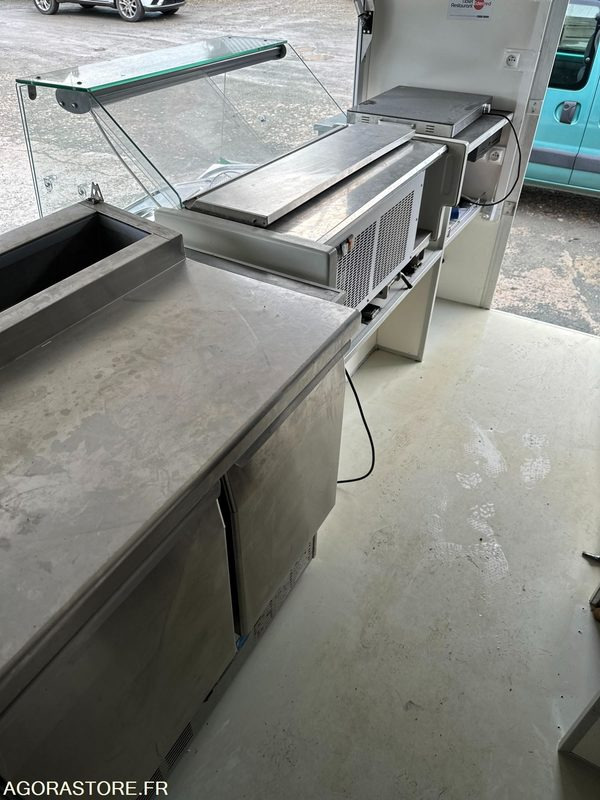 Foodtruck tout équipé - Truk penjual: gambar 4 Foodtruck tout équipé - Truk penjual: gambar 4