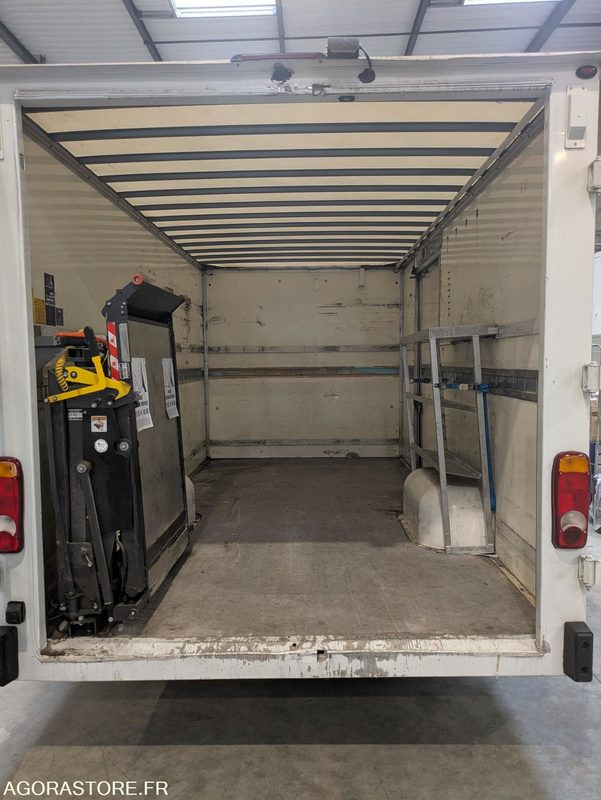 Fourgon - Renault Master - 2014 - 185346 Kms - Van panel: gambar 5 Fourgon - Renault Master - 2014 - 185346 Kms - Van panel: gambar 5