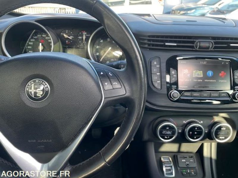 GIULIETTA LUSSO 1.4i TB 150cv S§S-12/2016-89360KM - Mobil: gambar 5 GIULIETTA LUSSO 1.4i TB 150cv S§S-12/2016-89360KM - Mobil: gambar 5