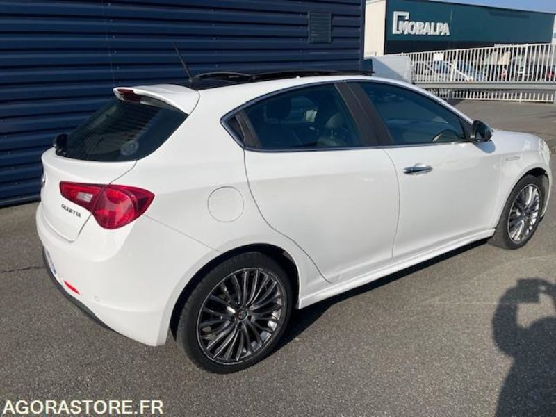 GIULIETTA LUSSO 1.4i TB 150cv S§S-12/2016-89360KM - Mobil: gambar 3 GIULIETTA LUSSO 1.4i TB 150cv S§S-12/2016-89360KM - Mobil: gambar 3