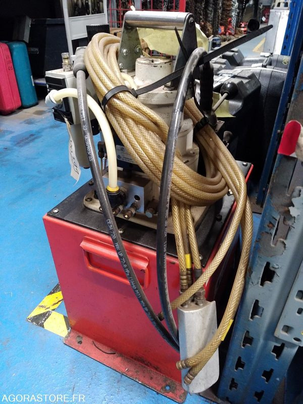 GROUPE HYDRAULIQUE POUR SERRAGE - Peralatan dan perlengkapan: gambar 1 GROUPE HYDRAULIQUE POUR SERRAGE - Peralatan dan perlengkapan: gambar 1