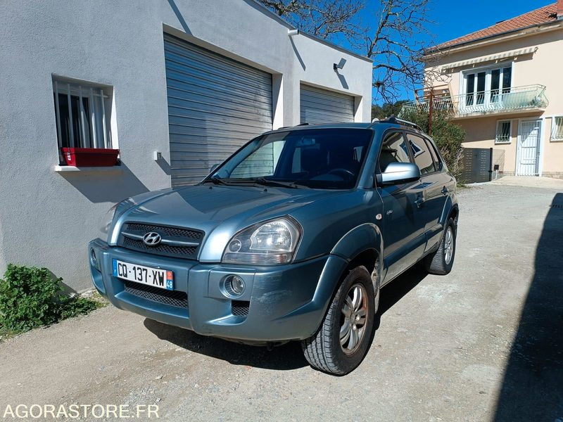 HYUNDAI TUCSON - 2007 - 224500KMS - Mobil SUV: gambar 1 HYUNDAI TUCSON - 2007 - 224500KMS - Mobil SUV: gambar 1