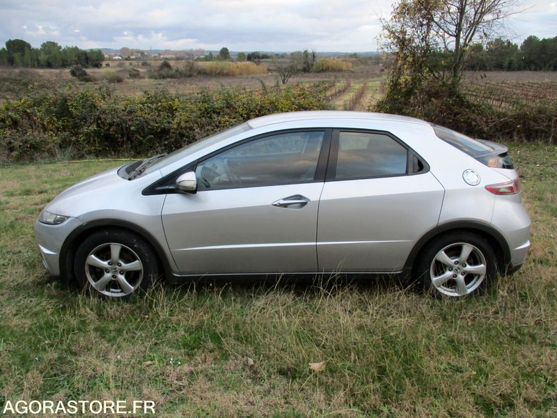 Honda Civic VIII 1.4i VTEC 100Cv Virtuose - Mobil: gambar 2 Honda Civic VIII 1.4i VTEC 100Cv Virtuose - Mobil: gambar 2