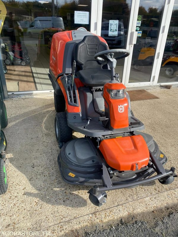 Husqvarna RC320TS 4x4 - Mesin pemotong rumput: gambar 3 Husqvarna RC320TS 4x4 - Mesin pemotong rumput: gambar 3