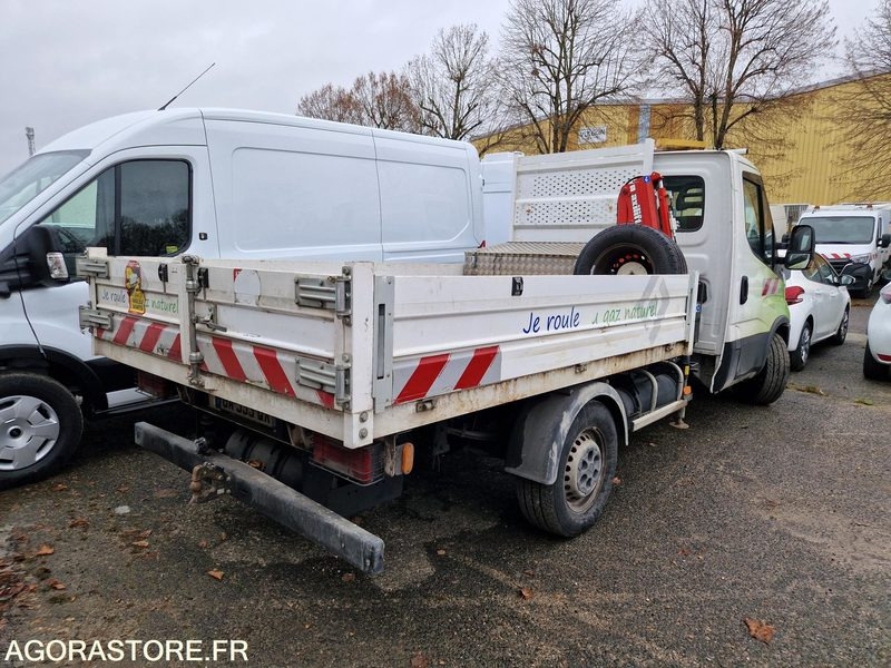 IVECO 35S14N BENNE BASCULANTE + GRUE - 2021/ 51912 KM (GA533QX) - Van jungkit: gambar 4 IVECO 35S14N BENNE BASCULANTE + GRUE - 2021/ 51912 KM (GA533QX) - Van jungkit: gambar 4