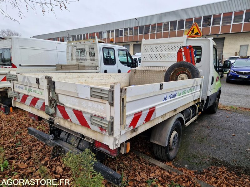 IVECO 35S14N BENNE BASCULANTE + GRUE - 2021 / 55523 KM (GA526QX) - Van jungkit: gambar 3 IVECO 35S14N BENNE BASCULANTE + GRUE - 2021 / 55523 KM (GA526QX) - Van jungkit: gambar 3