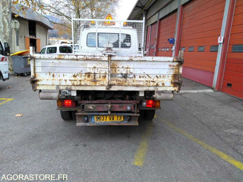 IVECO AMPLIROLL - Van flatbed: gambar 4 IVECO AMPLIROLL - Van flatbed: gambar 4