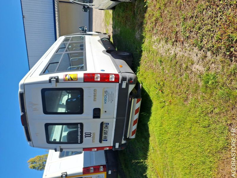 IVECO BUS DAILY N°092063 - Bus mini, Van penumpang: gambar 3 IVECO BUS DAILY N°092063 - Bus mini, Van penumpang: gambar 3