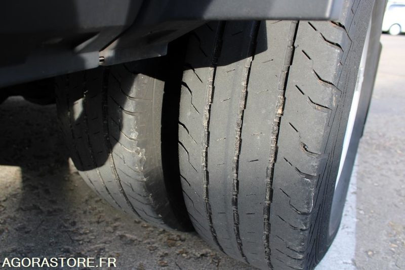 Iveco Daily / 7.5m / CNG / Airco / Automatique - Bus mini, Van penumpang: gambar 5 Iveco Daily / 7.5m / CNG / Airco / Automatique - Bus mini, Van penumpang: gambar 5