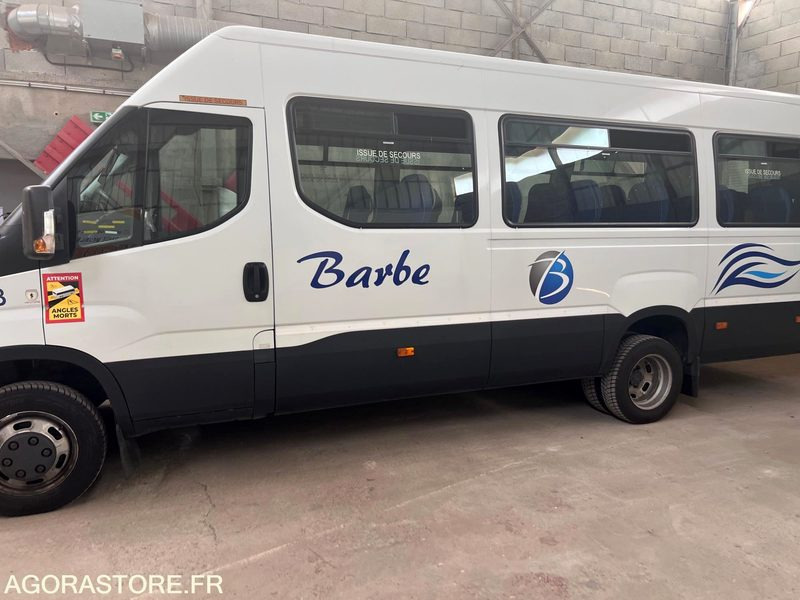 Iveco daily 08/2016 22 +1 places 240 000 kms - Bus sekolah: gambar 2 Iveco daily 08/2016 22 +1 places 240 000 kms - Bus sekolah: gambar 2