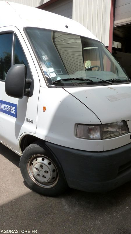 JUMPER - Van panel: gambar 2 JUMPER - Van panel: gambar 2